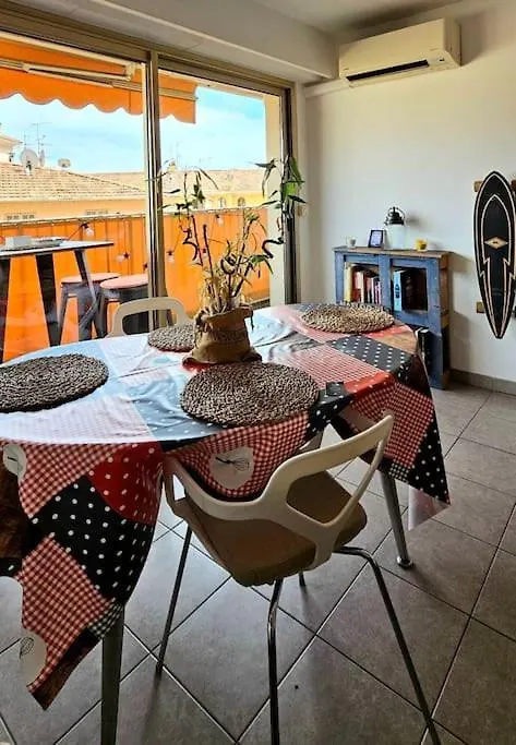 Апартаменты Appartement Cosy Centre Ville Roquebrune-Cap-Martin Carnoles Франция